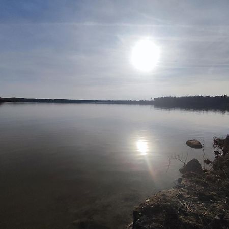 Ubytovani V Klimatizovanych Chatickach Stit Chlumec nad Cidlinou Bagian luar foto
